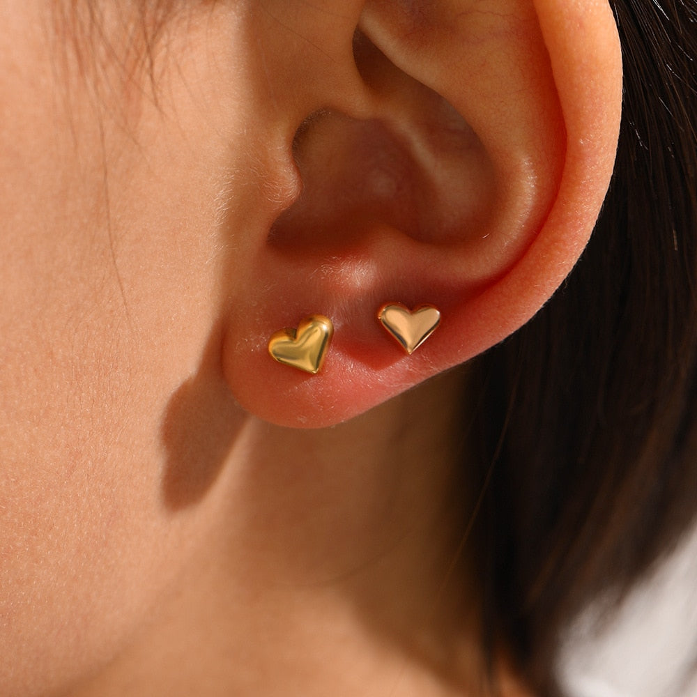 Heart Stud Earrings - Wrenlee