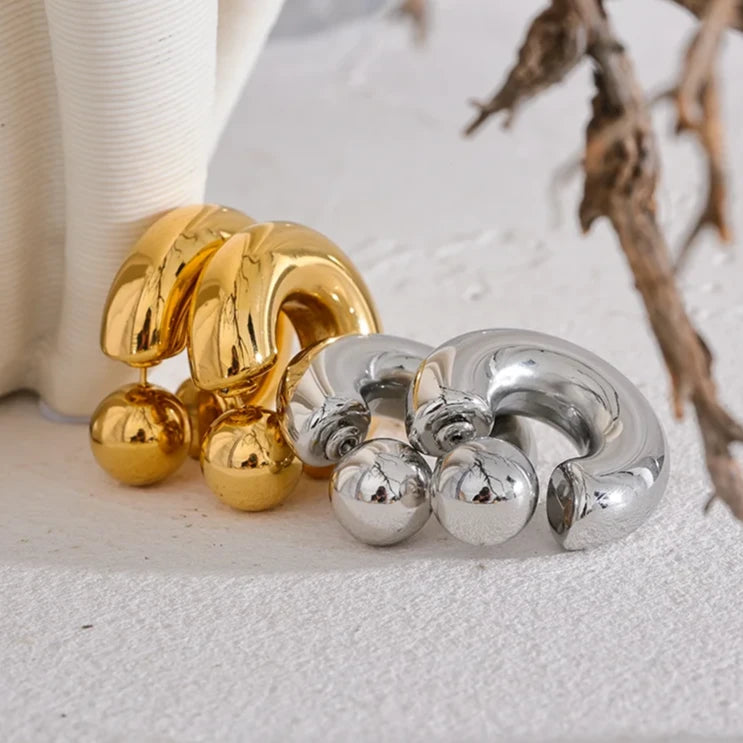 Thick Roundy Earrings