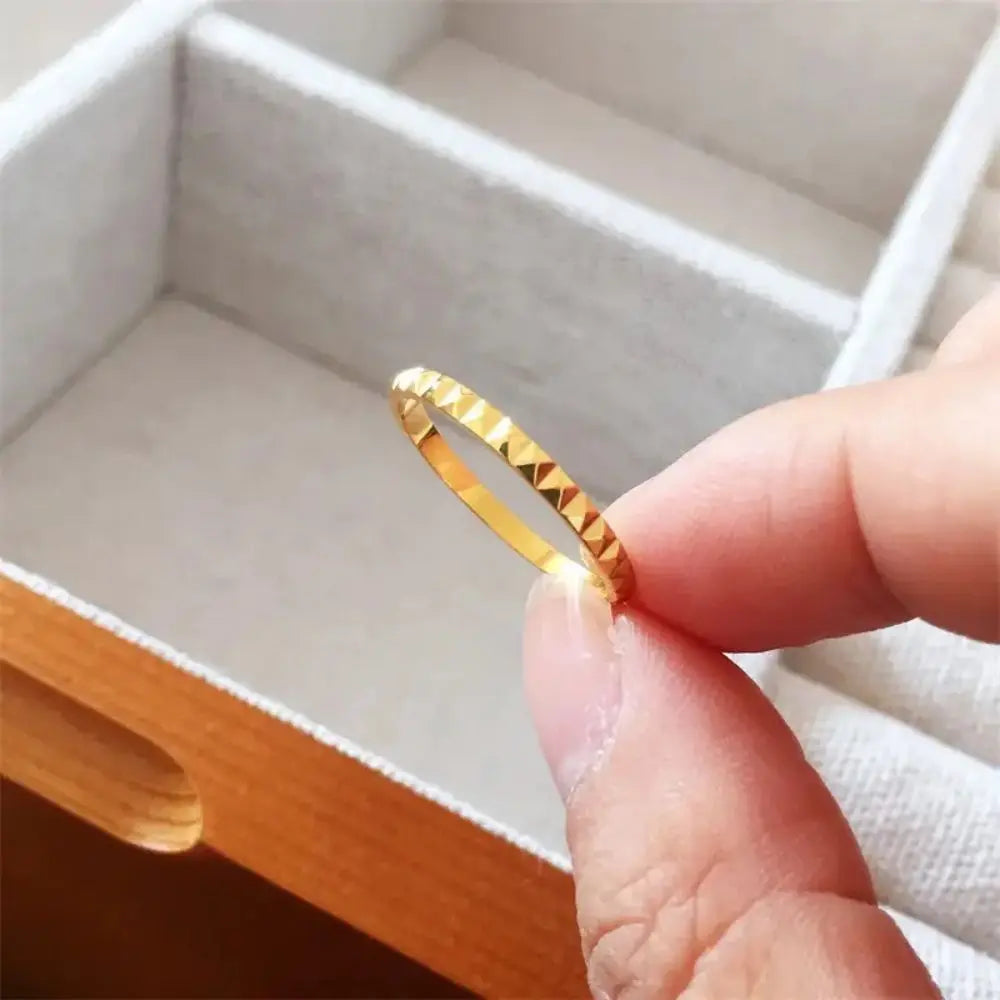 Joëlle Minimalist Ring