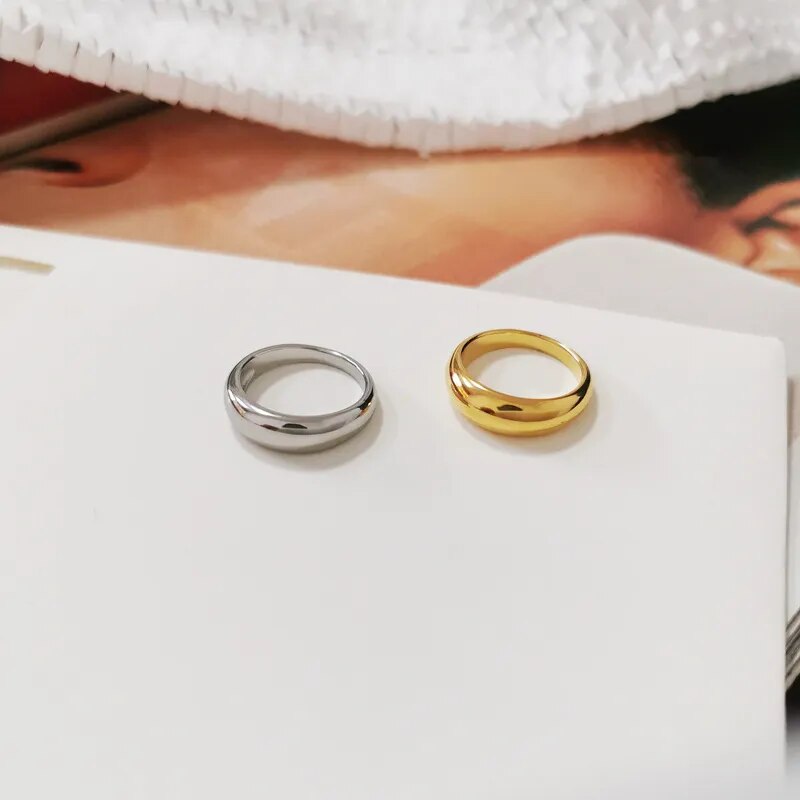Louise Glossy Ring