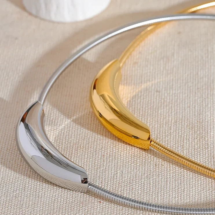 Elegant Choker Necklace