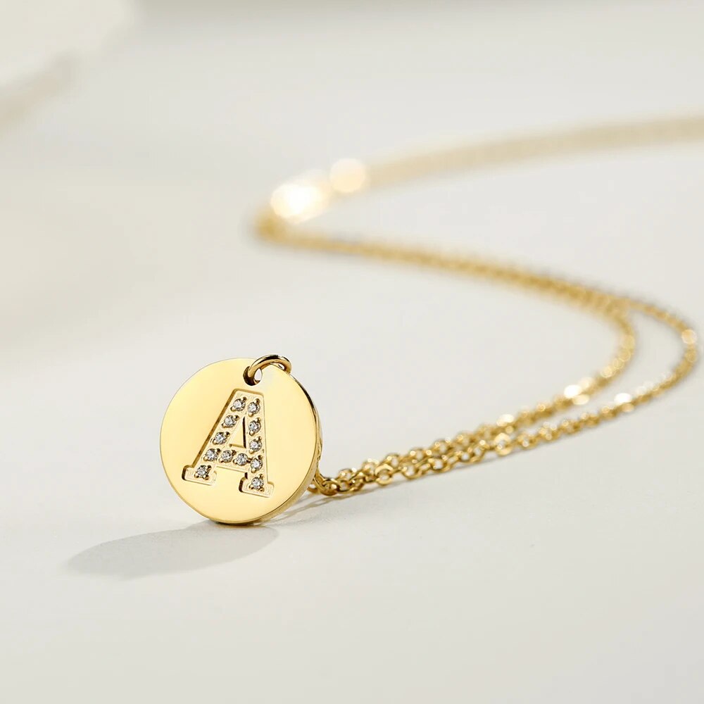 Amélie Initial O-Chain Necklace
