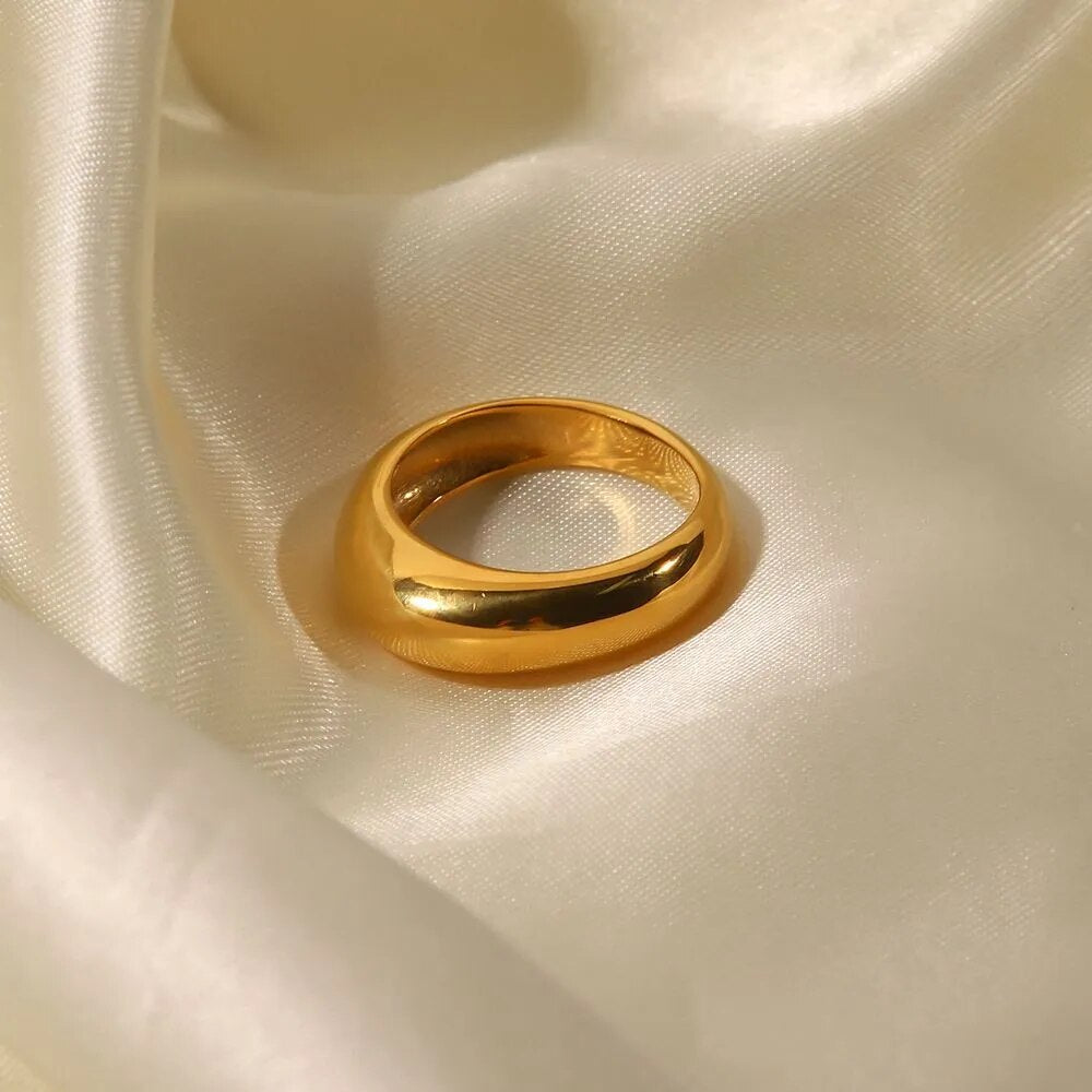 Louise Glossy Ring