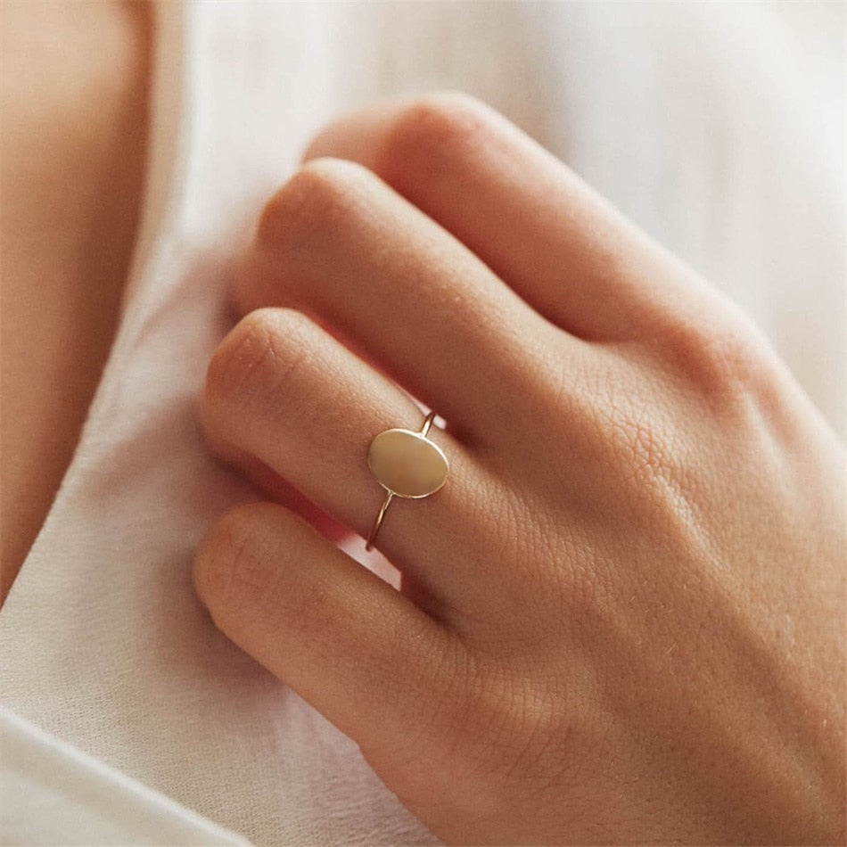 Oval Dainty Costume Ring - Wrenlee