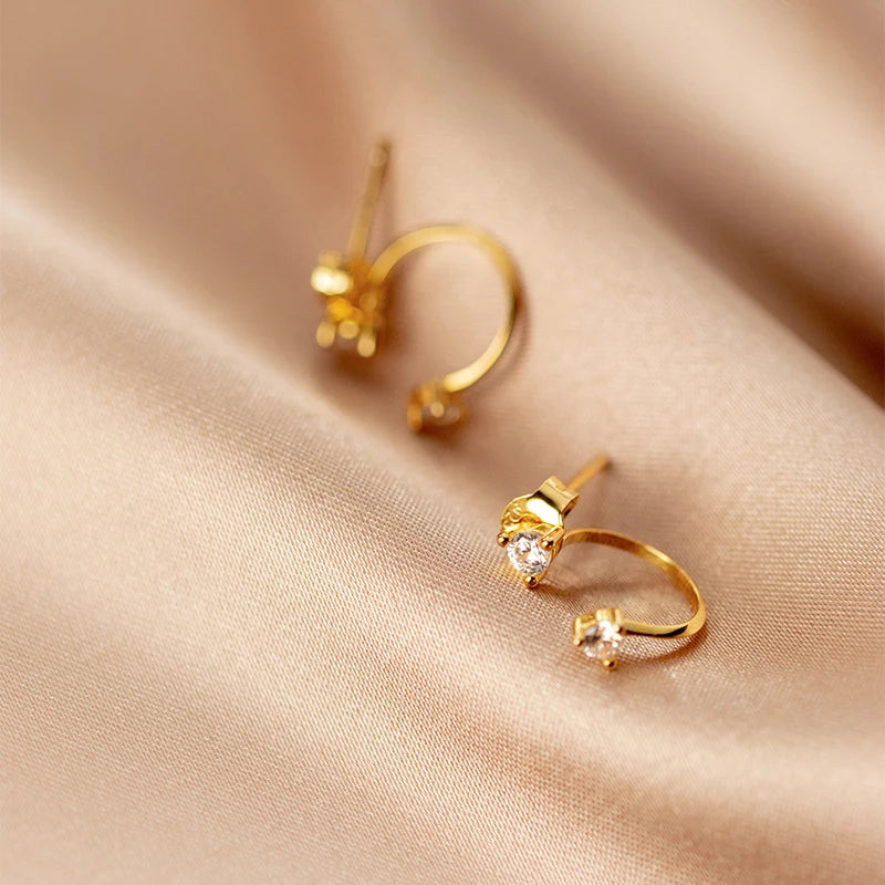 Round Diamond Stud Earrings