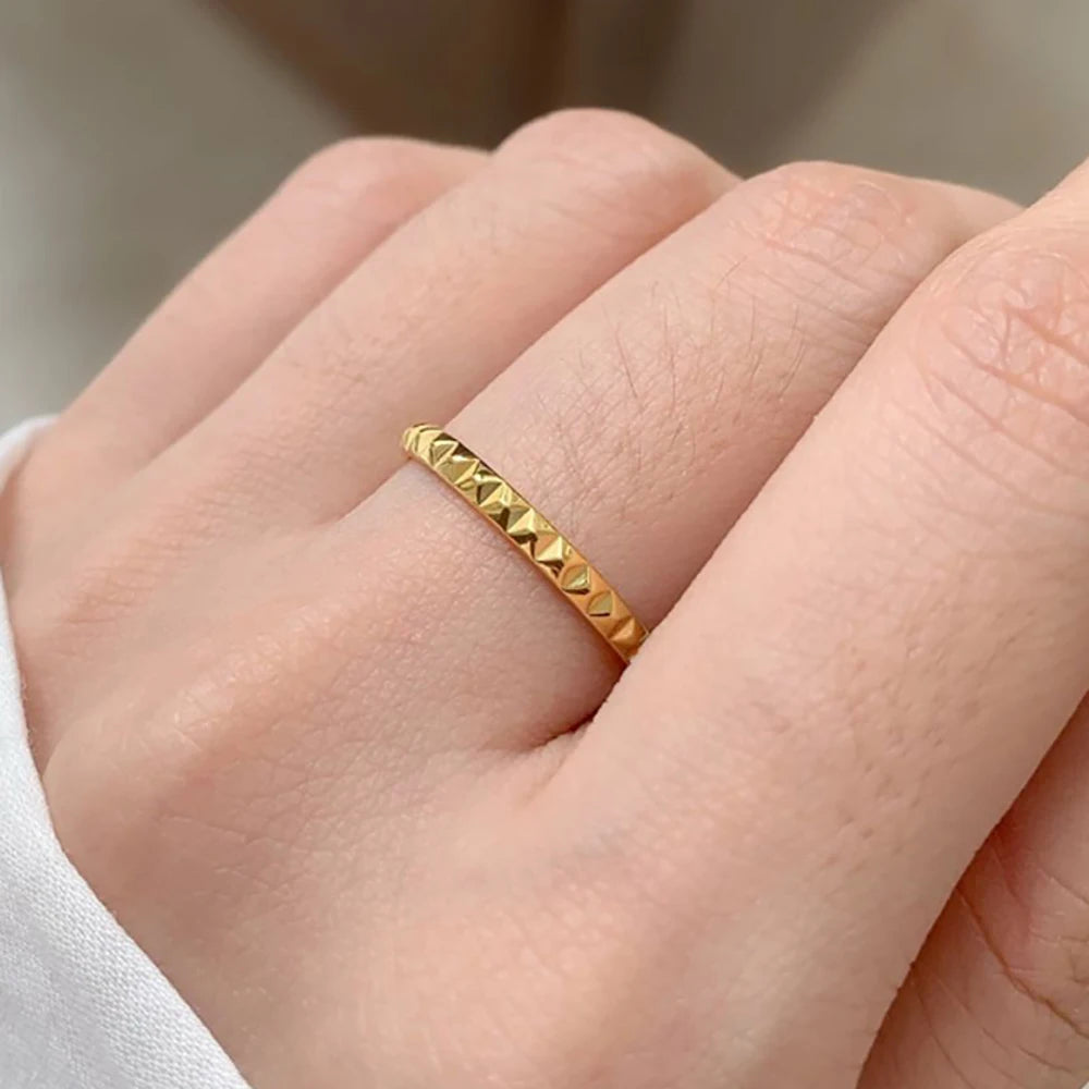 Joëlle Minimalist Ring