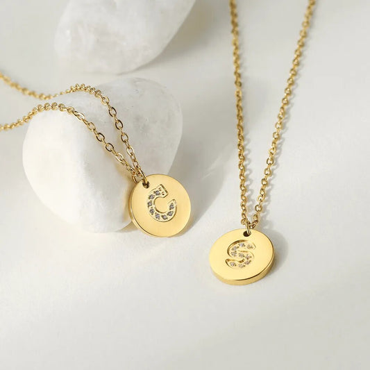 Amélie Initial O-Chain Necklace