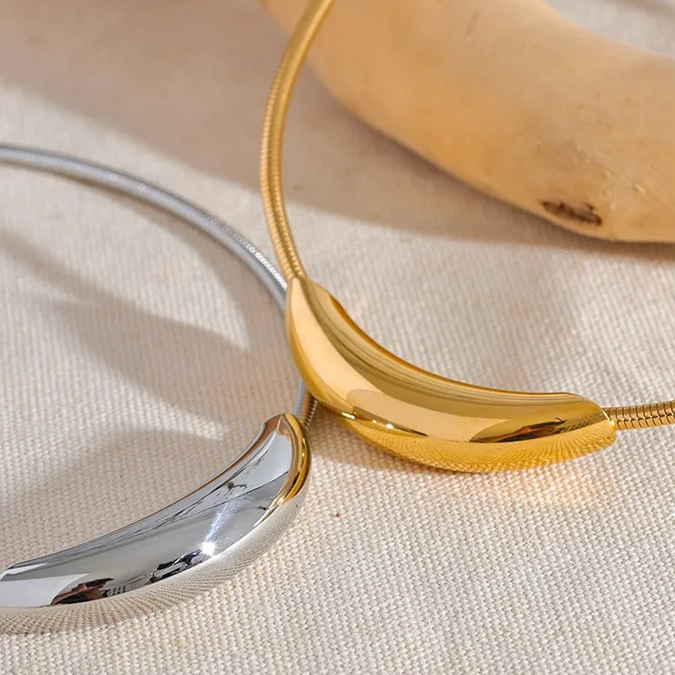 Elegant Choker Necklace