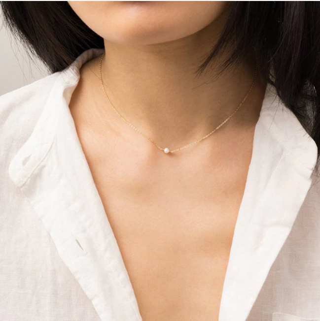 Cute Pearl and Disc Pendant Necklace