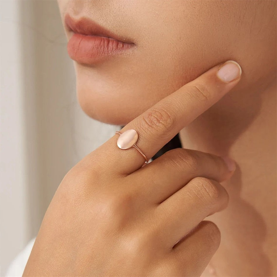 Oval Dainty Costume  Ring - Wrenlee