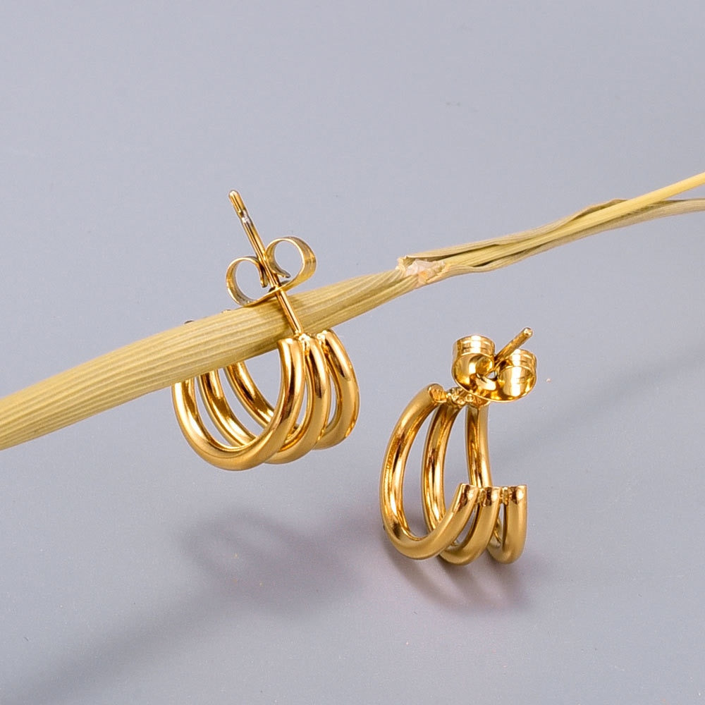Classic Hoop Earrings - Wrenlee