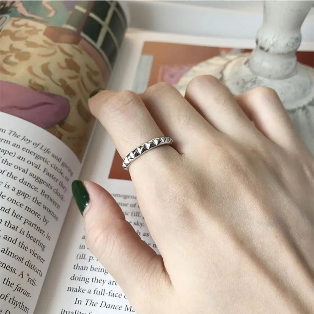 Joëlle Minimalist Ring