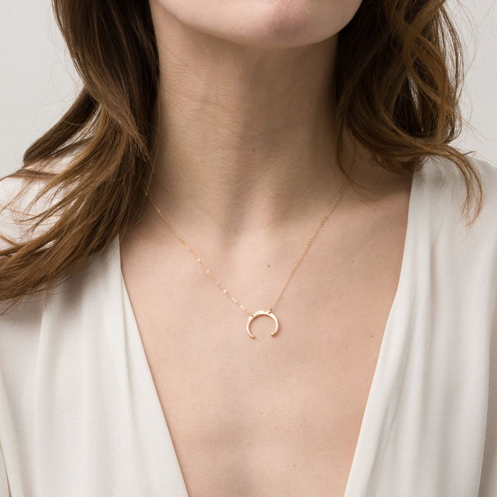 Crescent Moon Necklace - Wrenlee