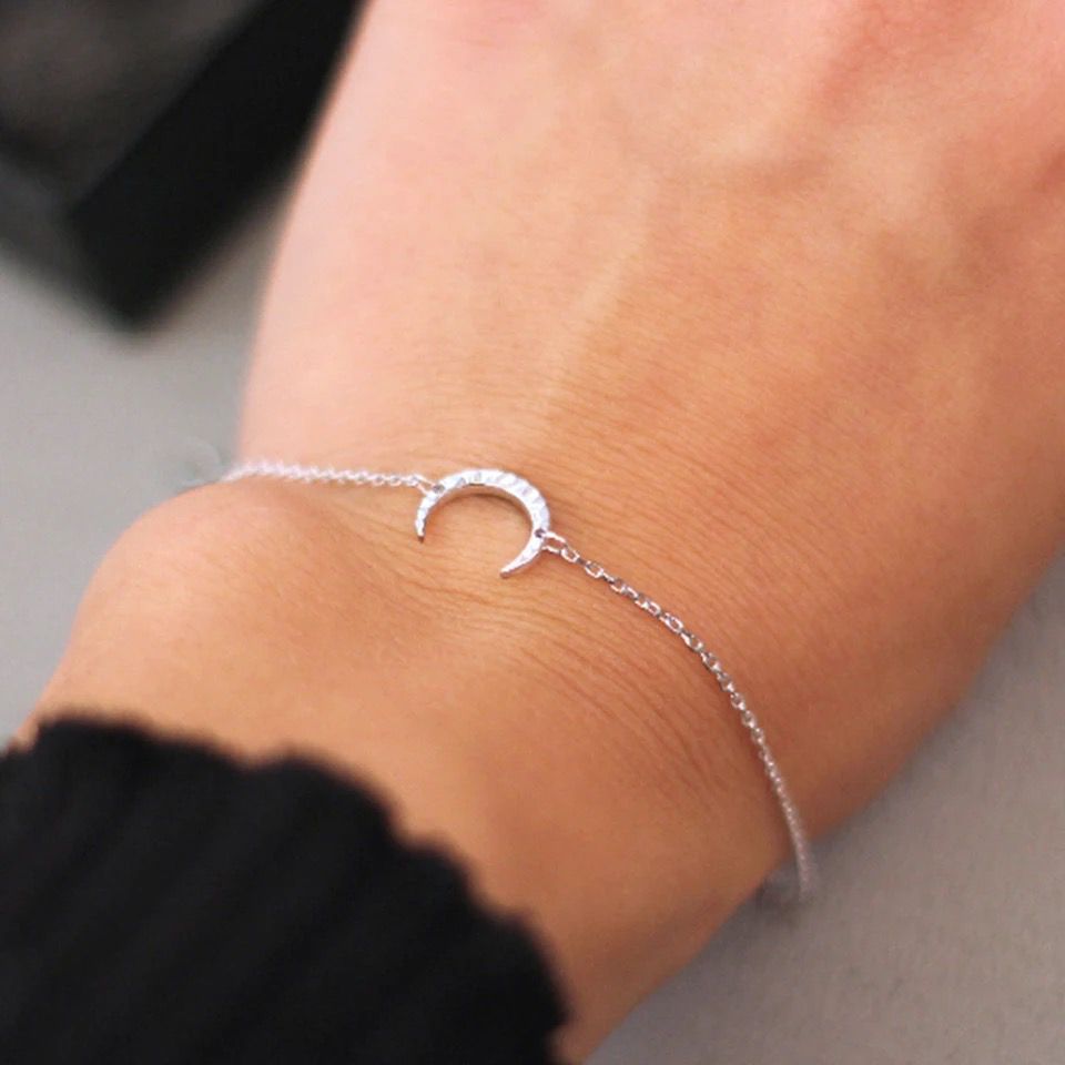 Chain Moon Bracelet - Wrenlee