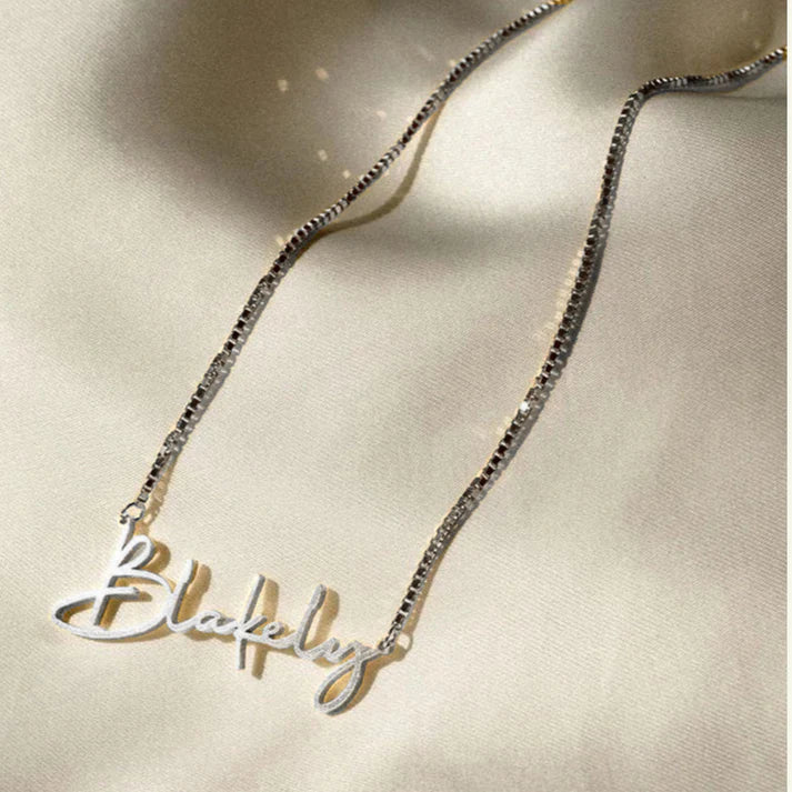 Alicia Customized Name Necklace - Wrenlee