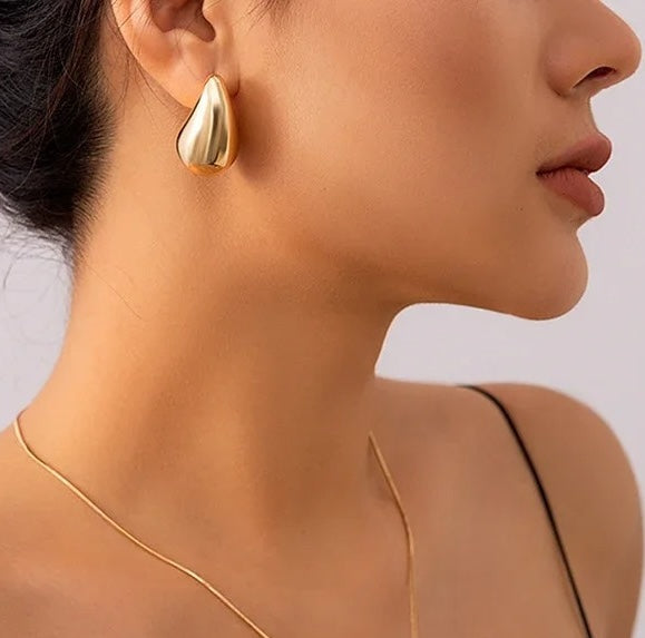 Nisa's Teardrop Earrings
