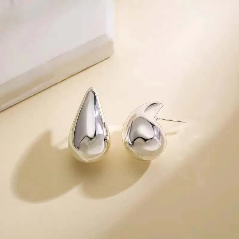 Lisa's Teardrop Earrings