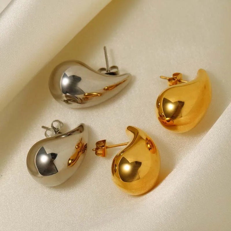 Lisa's Teardrop Earrings
