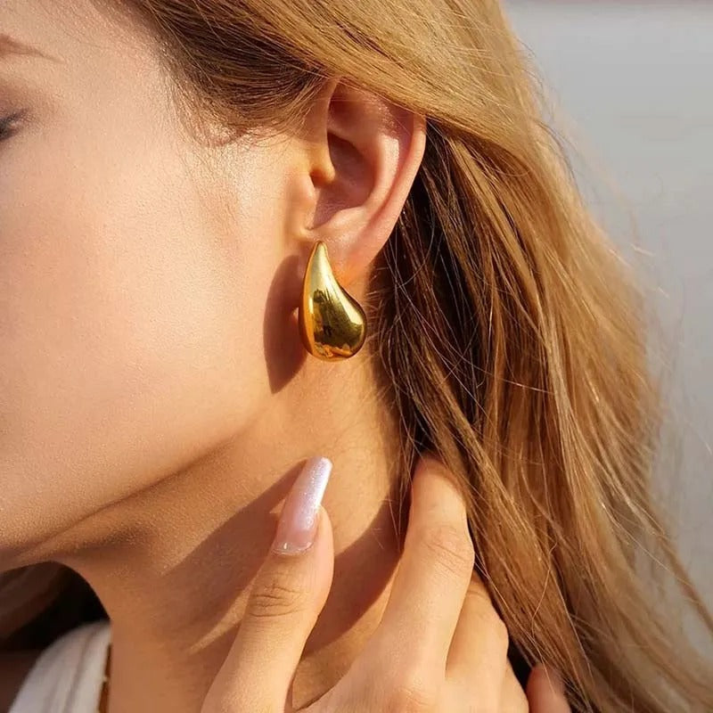 Lisa's Teardrop Earrings