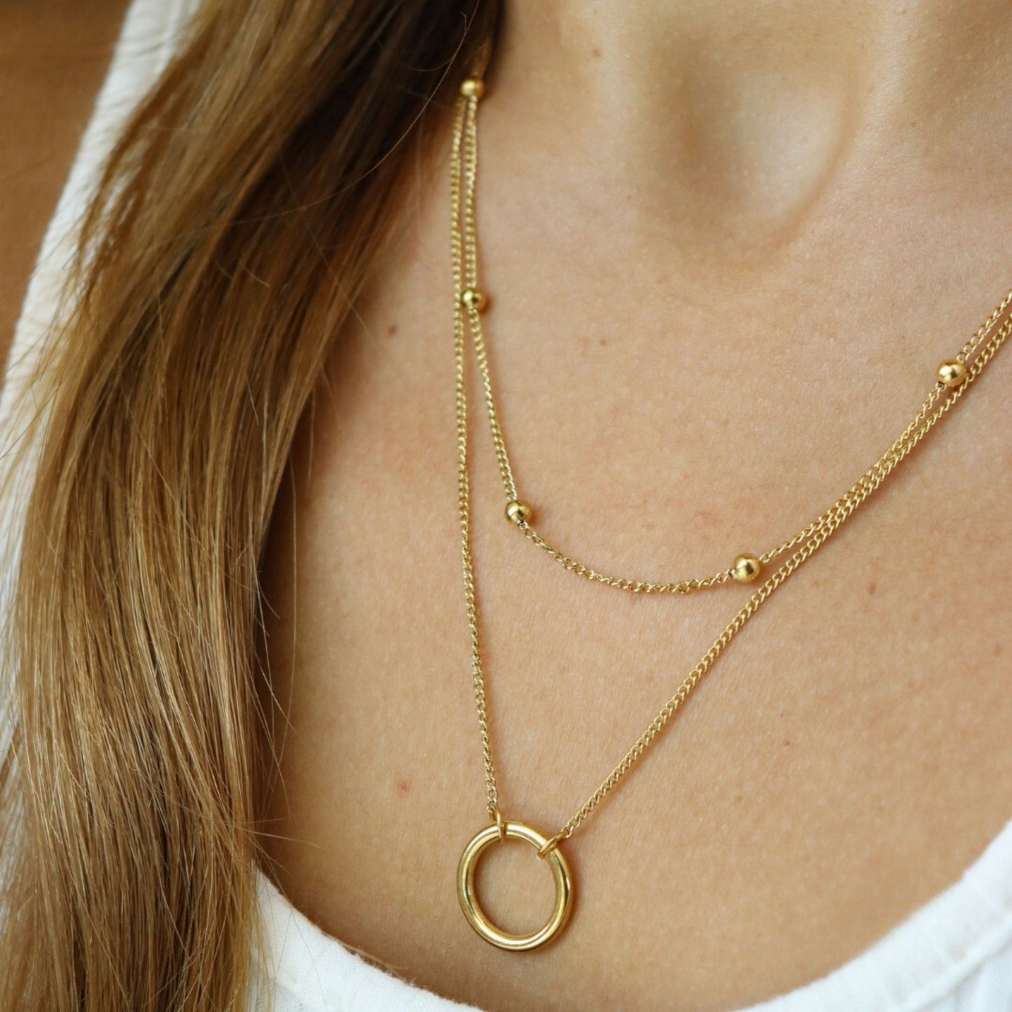 Hoop in Chains