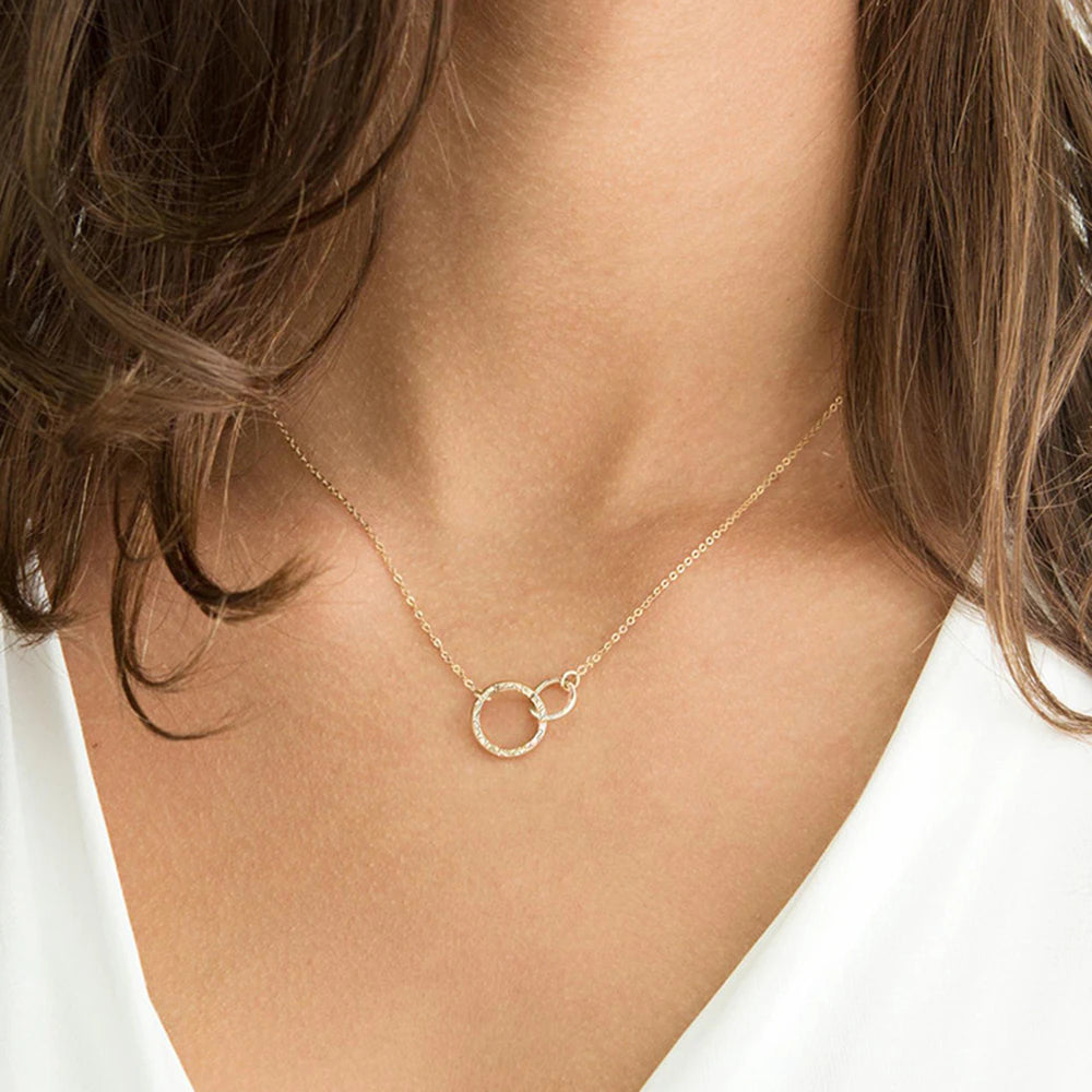 Dainty Double Circle Pendant Necklace - Wrenlee