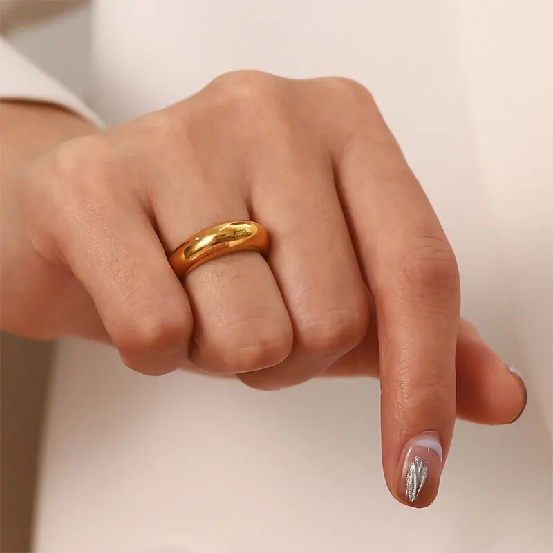 Louise Glossy Ring