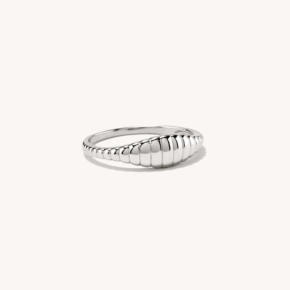 Texture Tail Classic Ring - Wrenlee