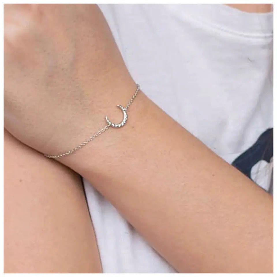 Chain Moon Bracelet - Wrenlee