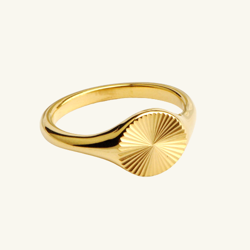 Sun Signet Ring - Wrenlee