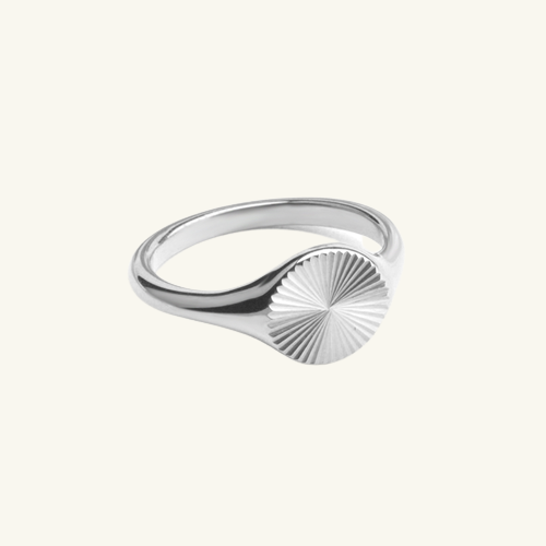 Sun Signet Ring - Wrenlee