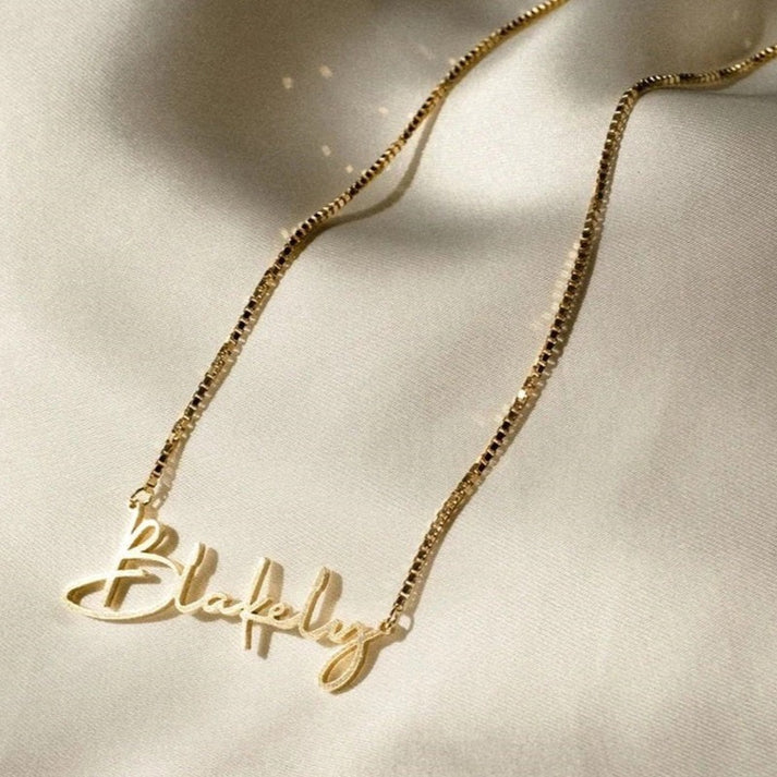 Alicia Customized Name Necklace - Wrenlee